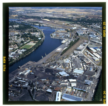 Photographie aérienne de Marcel Chevret, agglomération de Caen, 1996, AD14, 113Fi/1