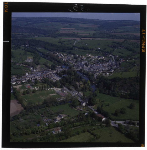 n°1458-1524 vues aériennes [SUISSE NORMANDE] ; n°1525-1529 [SUISSE NORMANDE ?] : Architectures rurales et urbaine indéterminées ; n°1530-1532 [SUISSE NORMANDE ?] : Paysages en Normandie.