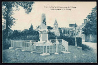 Villy-Bocage : Monument aux morts et le bourg (n°1)