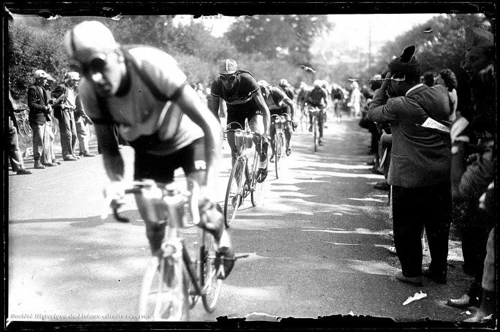 Le Tour de France passe à Pont-l'Evêque (photos n°80, 84, 86 et 88)