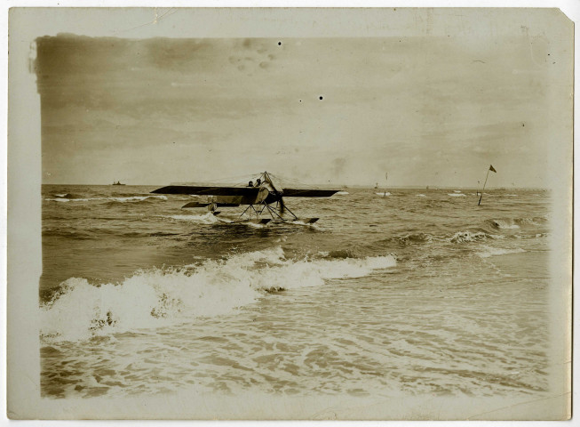 12-13 - Course Paris-Deauville en hydro-aéroplanes, 24 août 1913