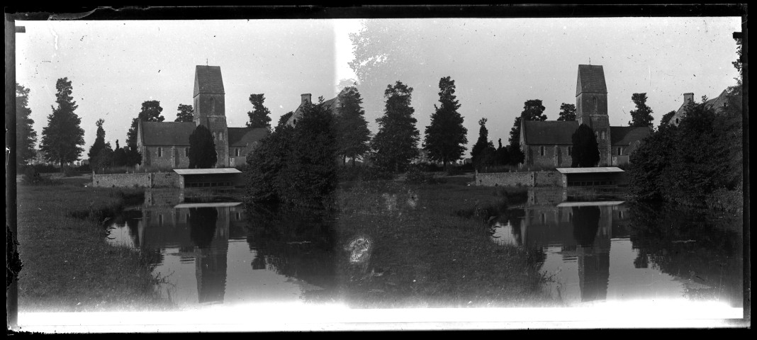 Vaucelles : l'église Saint-Cyr et Sainte-Julitte (photo n°61)