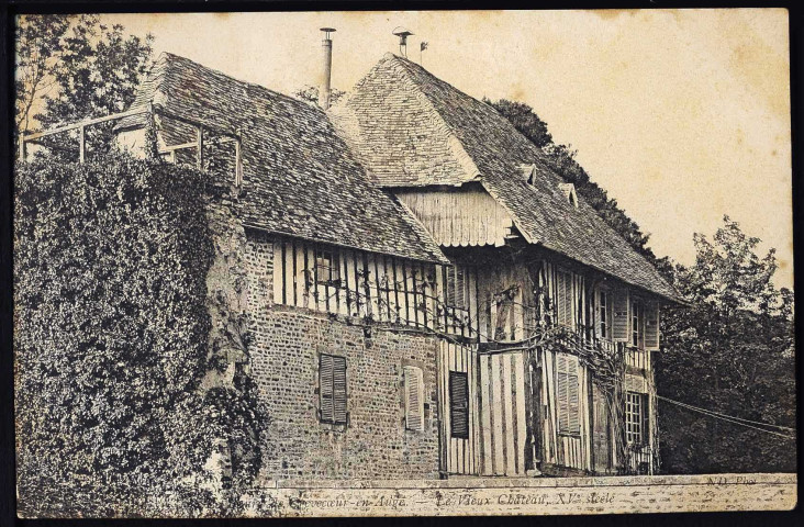 Château avant et après rénovation et son musée de la recherche pétrolière