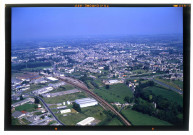 Bayeux (11-18) : vue générale, gare et zone industrielle