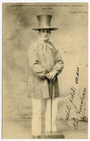 Tripes (n°3715, 3822) Châle de mariage (n°3736) Costume normand (n°3836)