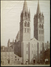 1-2 - [Elévation de la façade principale] de l'église Saint Etienne à Caen, portail, par Paul Robert