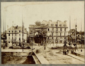 Préparatifs de la visite de l'Empereur Napoléon III et de l'Impératrice place Dauphine à Caen en 1858 (planche n°62 détail 3), par Charles Furne ?
