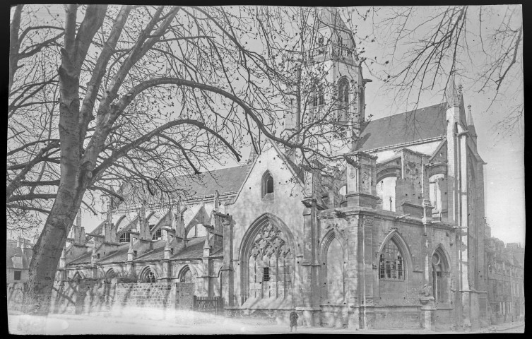 Caen : Eglises (photos n°167, 181, 186, 189, 192, 209 et 215)