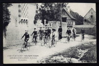 Loisirs : Cure d'air marin, Villa Saint-Joseph, en excursion (groupe d'hommes et d'enfants à vélo) ; Camp de vacances (n°93 et 94).