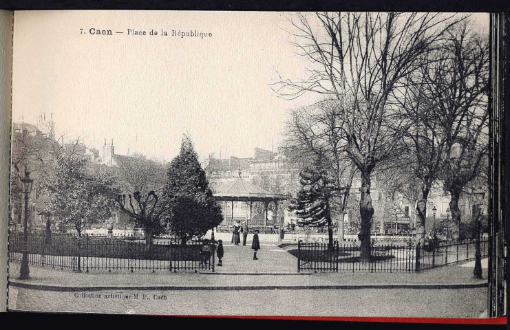 Place de la République (et "le village Nègre" ) (n°3456, 3577, 3634)