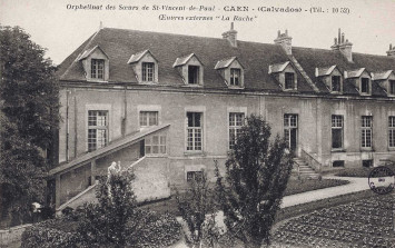 Façade de l'orphelinat es soeurs de Saint-Vincent-de-Paul à Caen