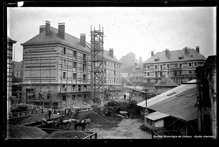 Immeubles Collectifs d'Etat, boulevard Sainte-Anne (photos n°377 et 343)