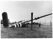 Avion anglo-américain (photos 56, 253 et 276)