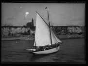 Dieppe : "un yacht entrant" et "départ d'un steamer" (photos n° 7 et 8)