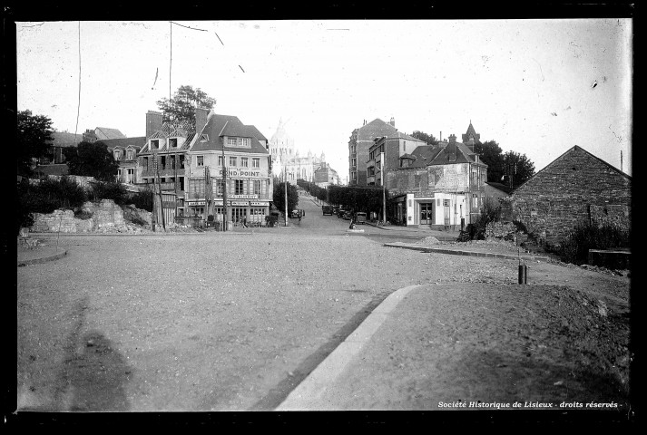 Carrefour du Rond-Point (porte d'Orbec) (photo n°868)