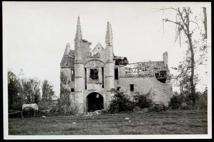 Fontaine-Etoupefour : château