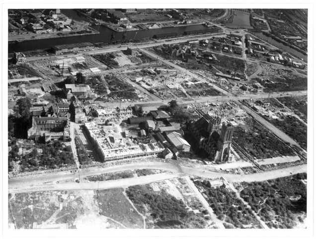 Centre-ville autour de l'église Saint-Jean (photos n°103 à 105)