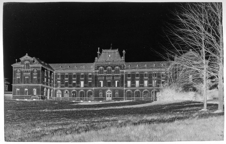 Caen : Ecoles (photos n°166,185 et 195)