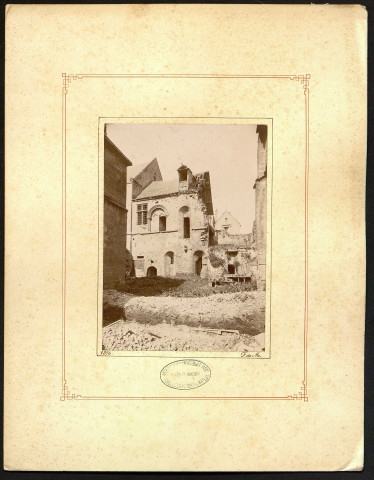 Ancien grenier à sel et à blé du chapitre de Bayeux en 1896
