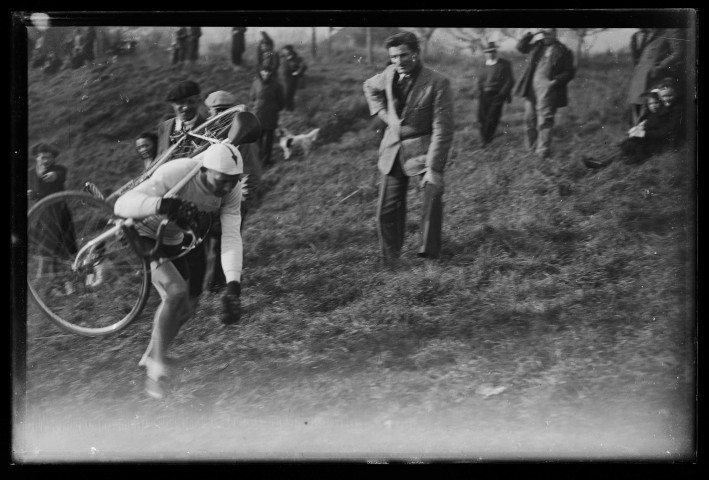 Course cycliste : Cross des Quincaillers à Lisieux (photos n°8037 à 8044, 8047)