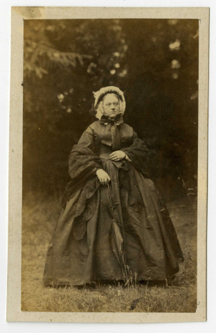 Un album de 92 portraits de la famille de Bérenger et alliés (photos-cartes)