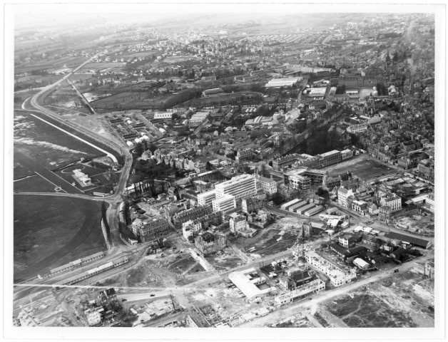 Vue aérienne de la Prairie, Centre administratif, Prefecture, place de République, Abbaye-aux-Hommes (photo n°161)
