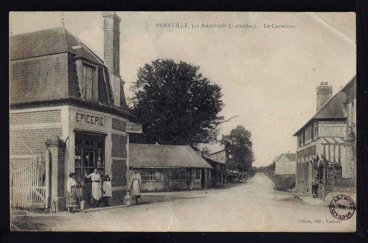 Branville : Le bourg (n°1) ; Le carrefour (n°2) ; les écoles (n°3) ; les Chartreux (n°4 - 5)