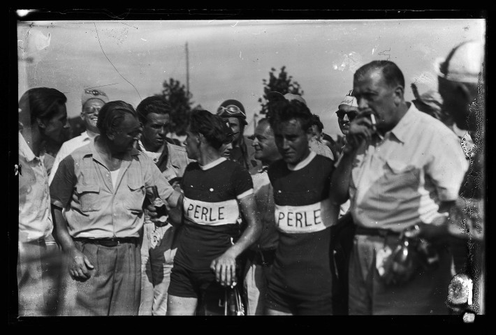 Tour de l'Ouest cycliste, Jean Delahaye remporte la 3e étape (photos n°3845 à 3851)