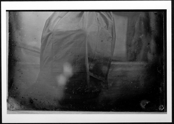 Daguerréotype du photographe caennais Lambert Nessy représentant une femme normande en coiffe traditionnelle du Bessin.