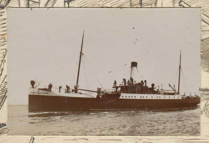 Bateaux dont le bateau à vapeur Prince Arthur (photos n°46 et 47)