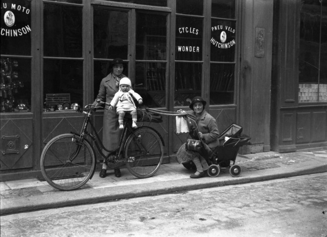 Commerces de cycles à Falaise avant 1944 (photos n°12 à 20)
