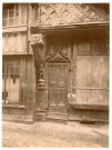 Porte de la maison de la Salamandre, rue aux Fèvres à Lisieux, sans auteur (photo n°46)