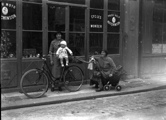 Commerces de cycles à Falaise avant 1944 (photos n°12 à 20)