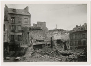 Destruction du mur d'enceinte des fortifications de Caen, rue Graindorge
