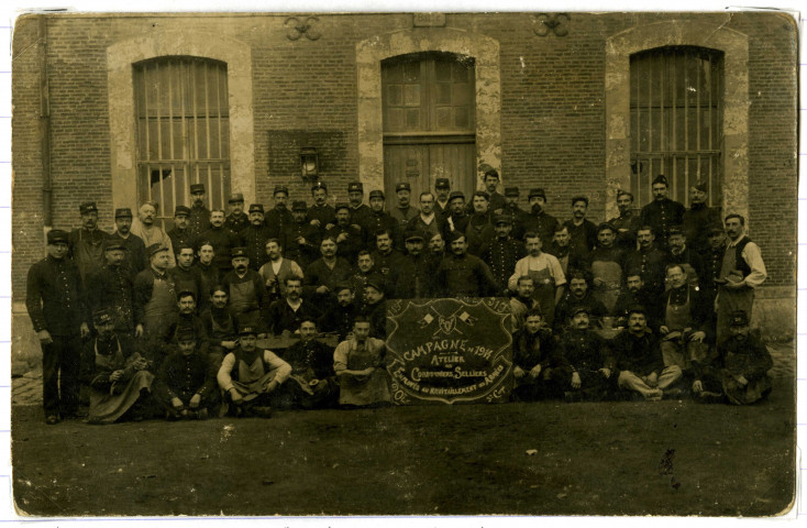 Photographie des cordonniers selliers de Lisieux