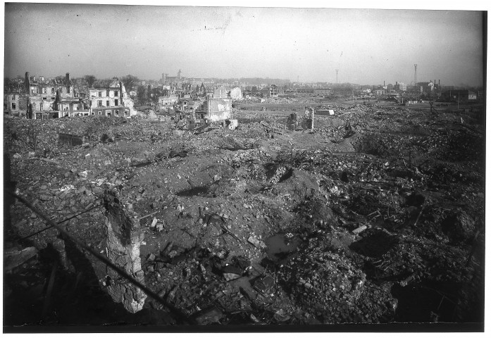 23 - Quartier de la place Singer en ruines