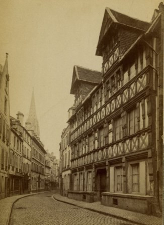 Photographie de la maison des Quatrans depuis la rue de Geôle
