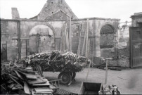 Maisons, commerces, rues et monuments en ruines suite aux bombardements de 1944 (photos n°2 à 15)