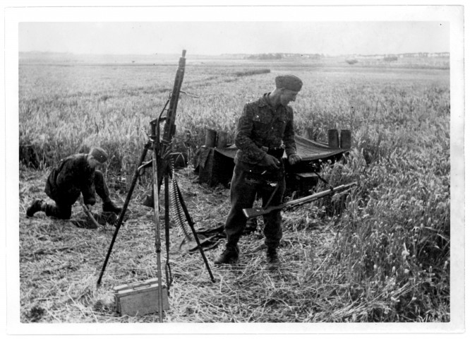 Armement allemand contre les attaques aériennes sur le front (photos 131 et 141)