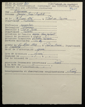 Fiches détaillant l'identité de Georges Thomine père et fils, et des information comme sa situation familiale, professionnelle, financière. Le motif de l'arrestation et le lieu de détention sont notés comme "ignorés".