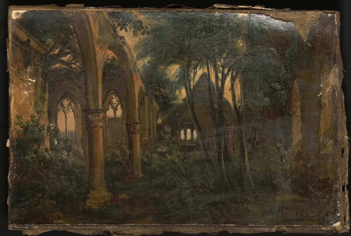 Ruines de la chapelle de Saint-Arnoult, avec arbres