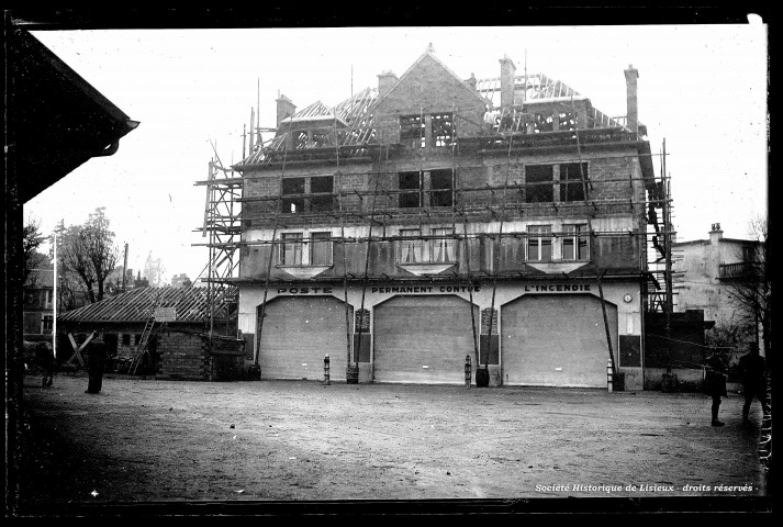 Caserne des pompiers (photos n°668, 708, 1224 et s.d)