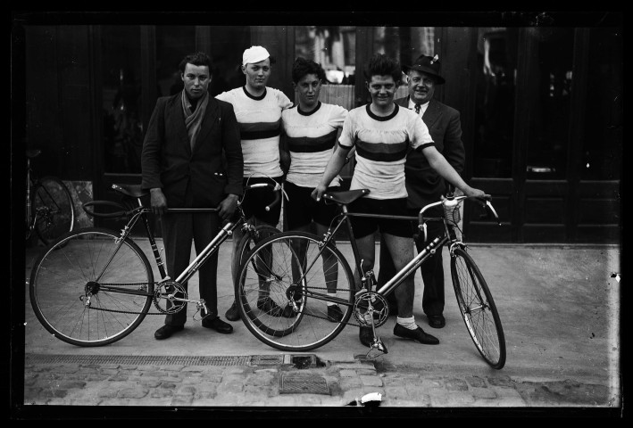 Course cycliste Boulevard Herbet Fournet à Lisieux (photos n°8726 à 8731)