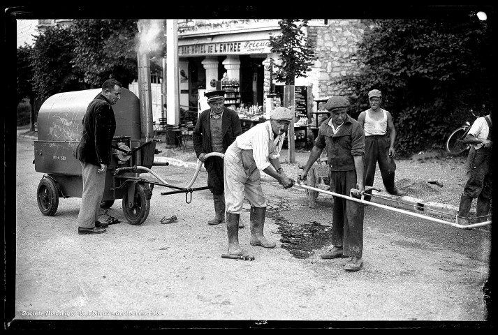 Essais d'une nouvelle goudronneuse Haemerling (photo n°1238)