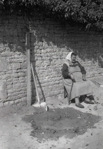 Bazoches-au-Houlme : carrière et église (photos n°815 à 818)