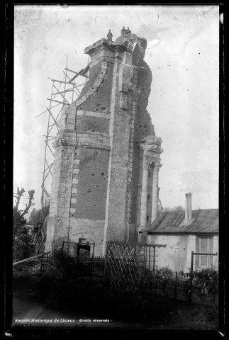 Vestiges de l'église de Saint-Désir (photos n°327 et 328)