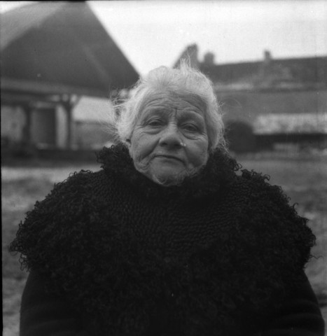 Portraits de Falaisiens et/ou de proches d'André Dangoisse (photos n°419 à 427)