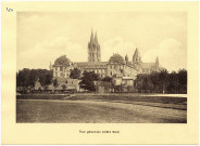 9 - Vue générale de l'Abbaye-aux-Hommes, côté sud